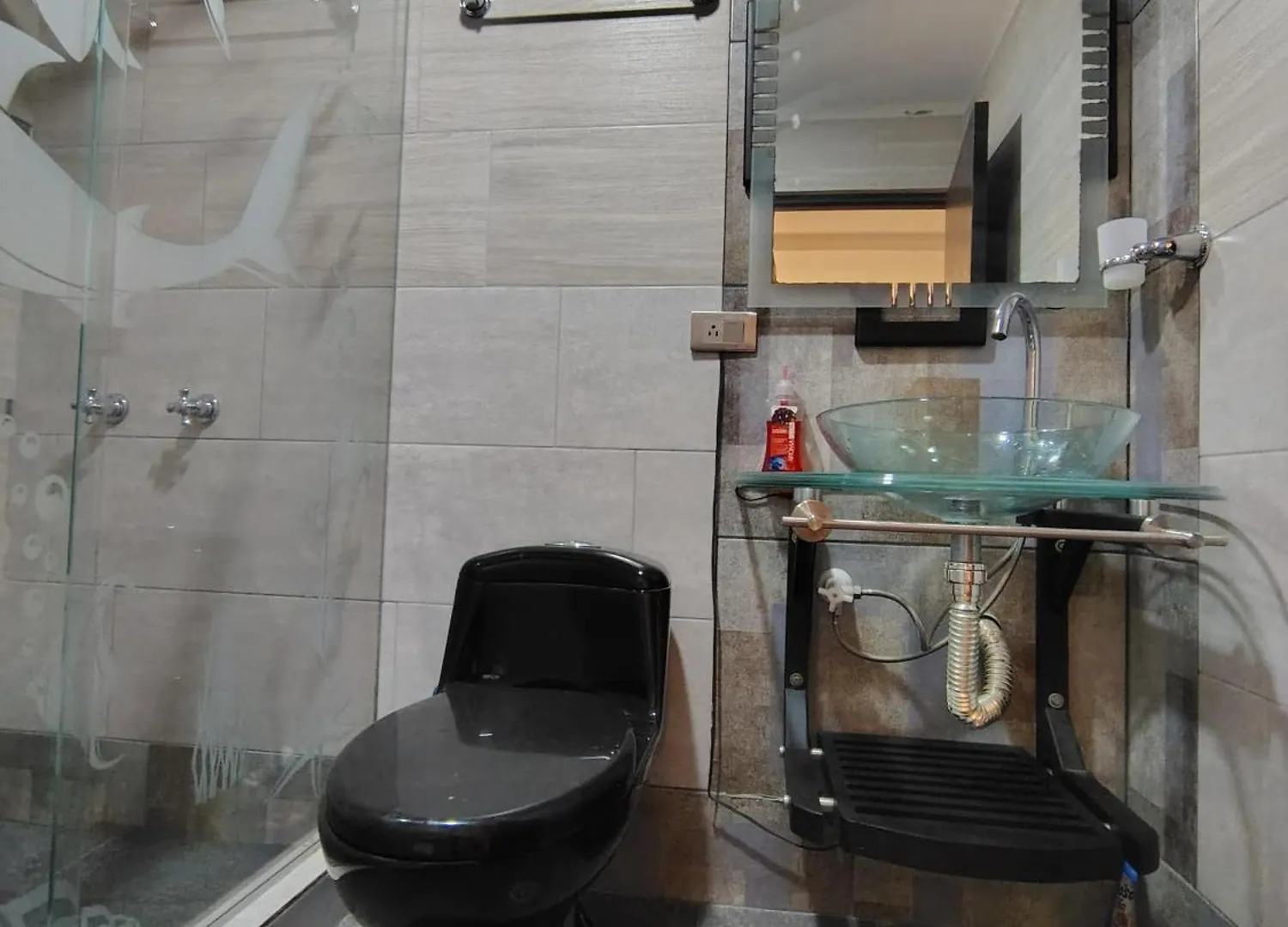 Casa Hevenie, Hospedaje Familiar Comodo Y Bien Ubicado Medellín Сasa de vacaciones