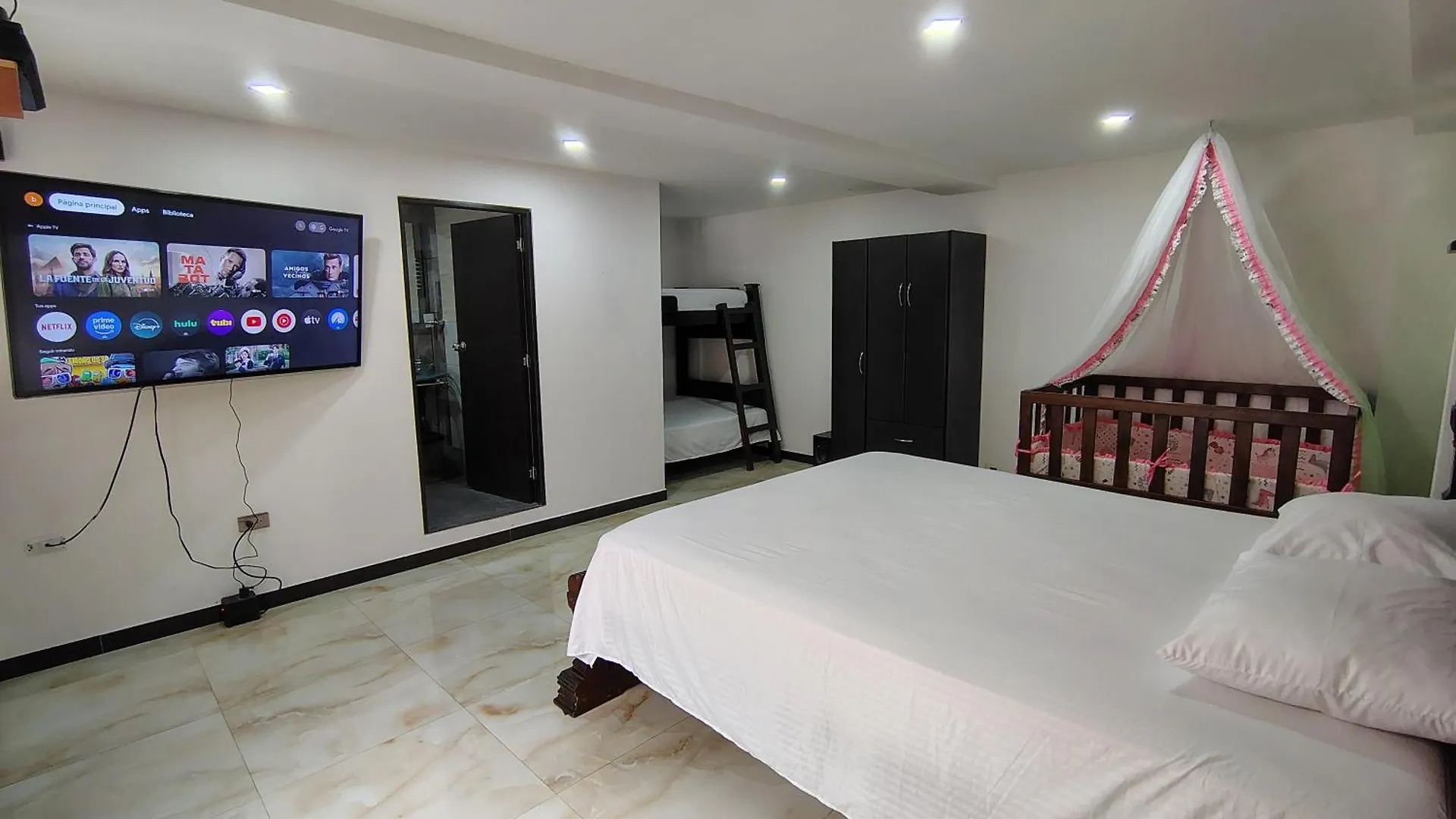 Casa Hevenie, Hospedaje Familiar Comodo Y Bien Ubicado Medellín