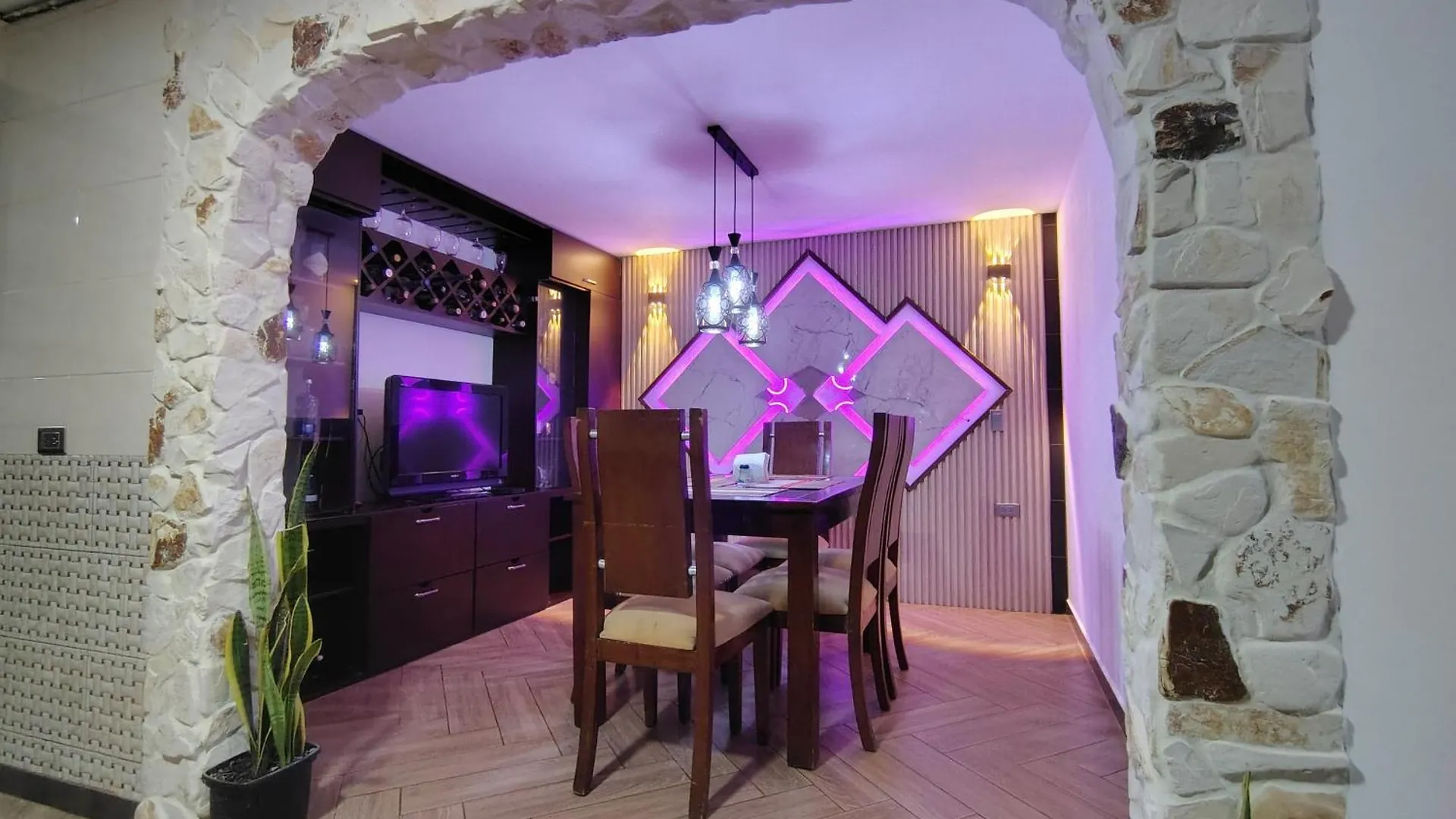 Casa Hevenie, Hospedaje Familiar Comodo Y Bien Ubicado Medellín Kolombiya
